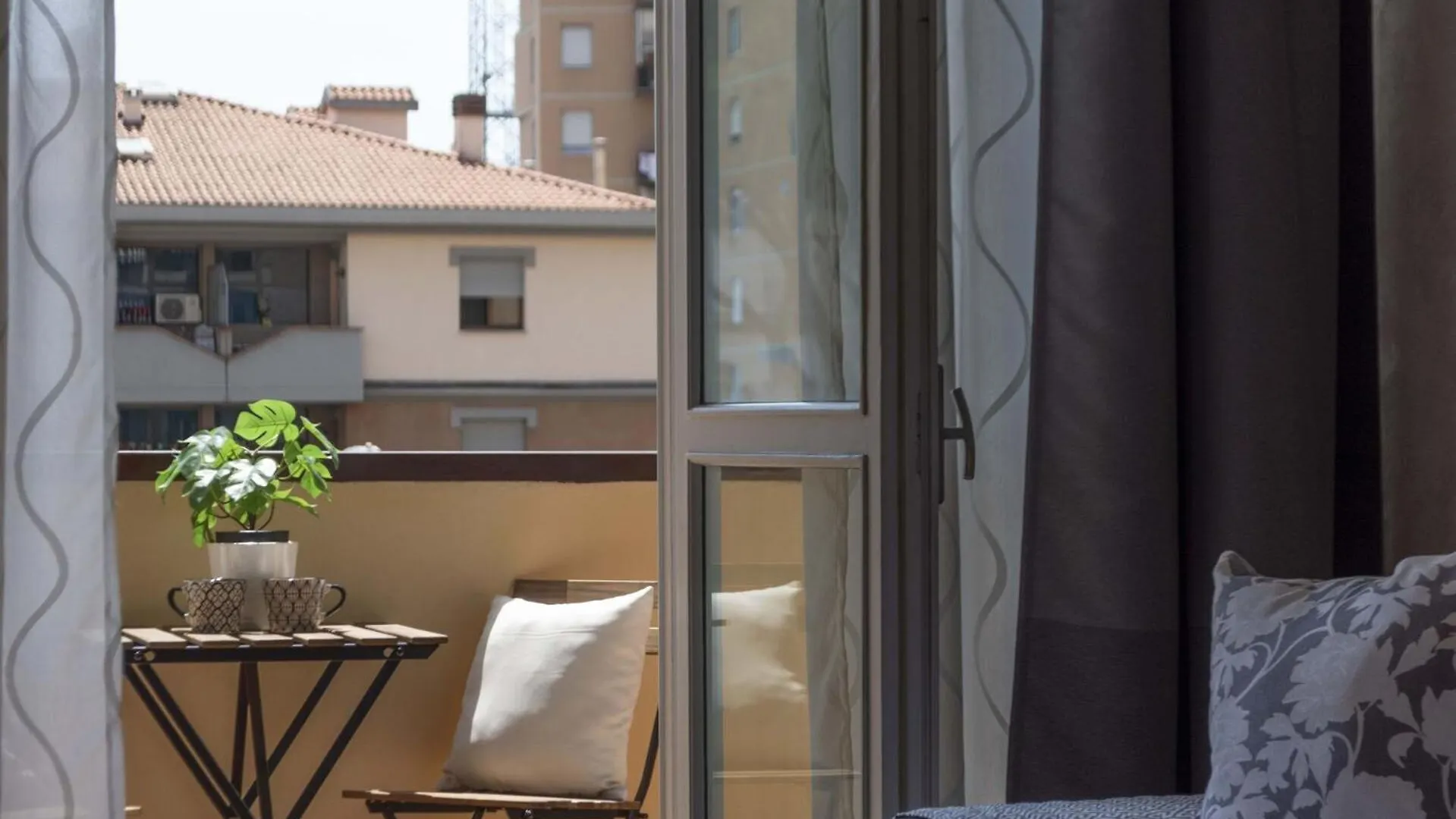 Novoli Suite Apartment Florence Italy